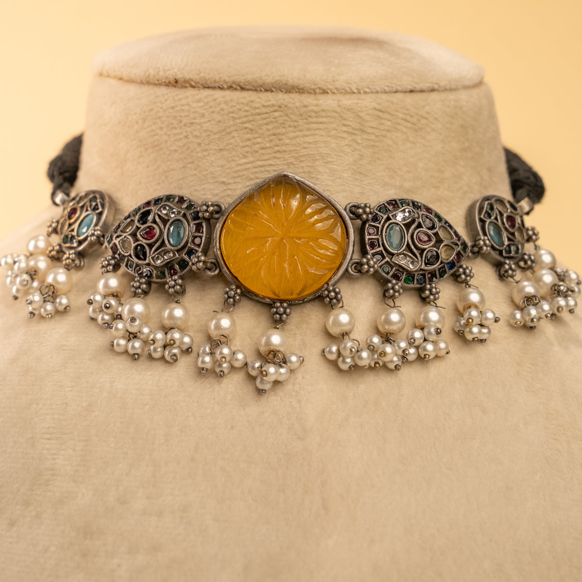 MIRA HANDMADE BIJOUX PREMIUM AND BIJOUX EXCLUSIVE RUSTIC FINISH CHOKER WITH EARRINGS CH527