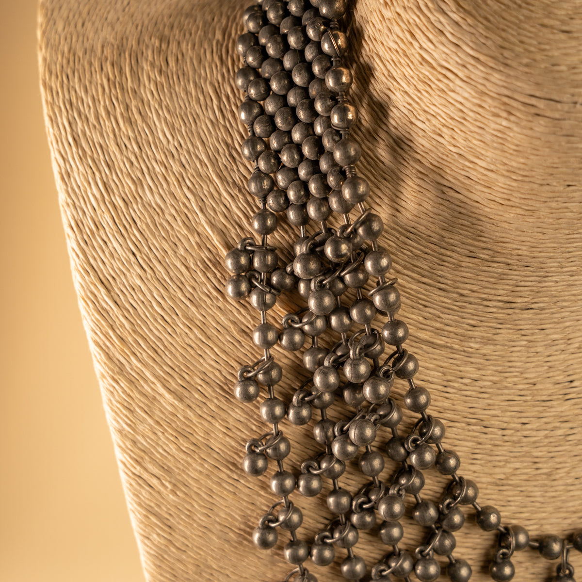 JIYA BLACK POLISH RAW AND RUSTIC FINISH CHOKER CH495