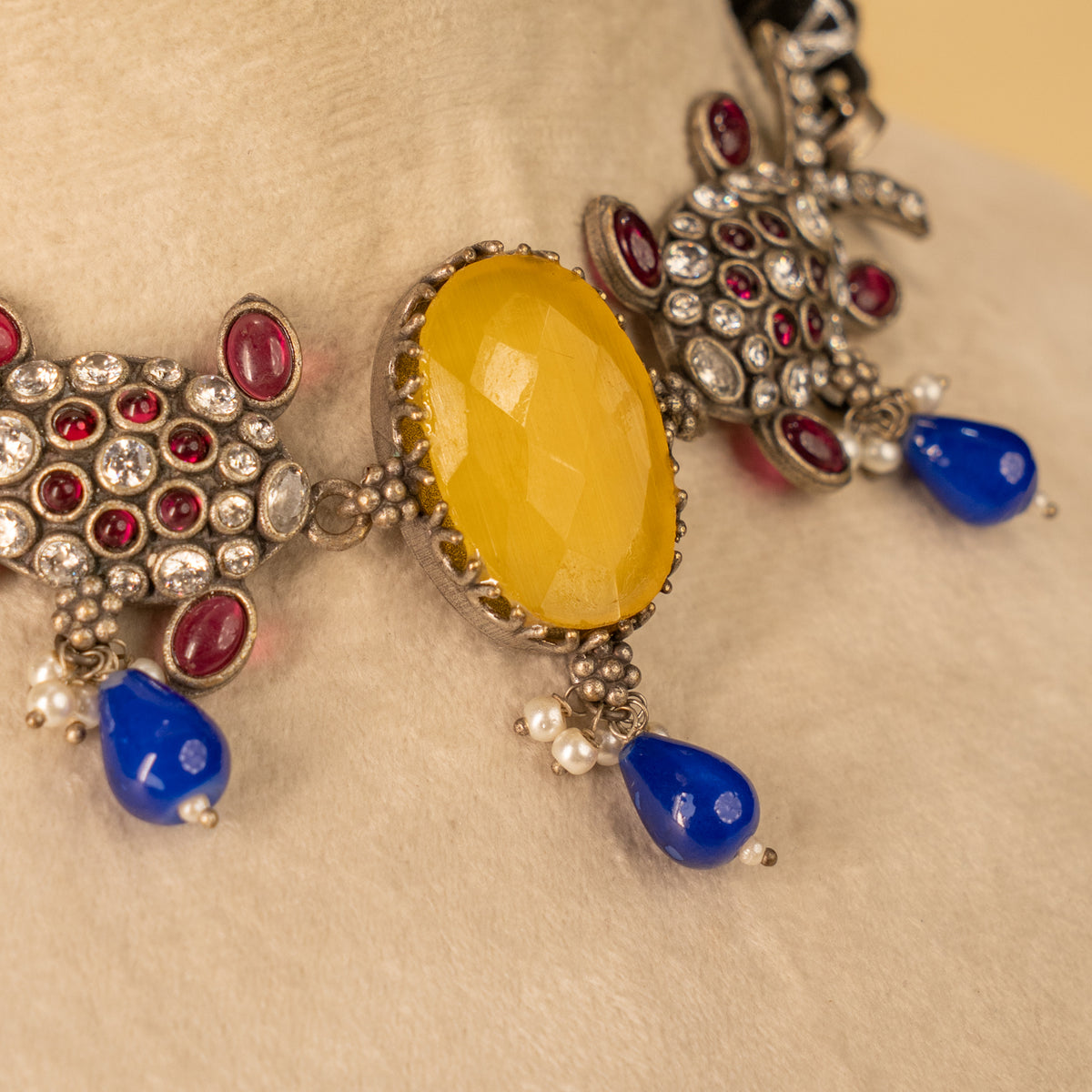 KYA FAUX SILVER SEMI ANTIQUE HANDMADE CHOKER WITH EARRINGS CH426