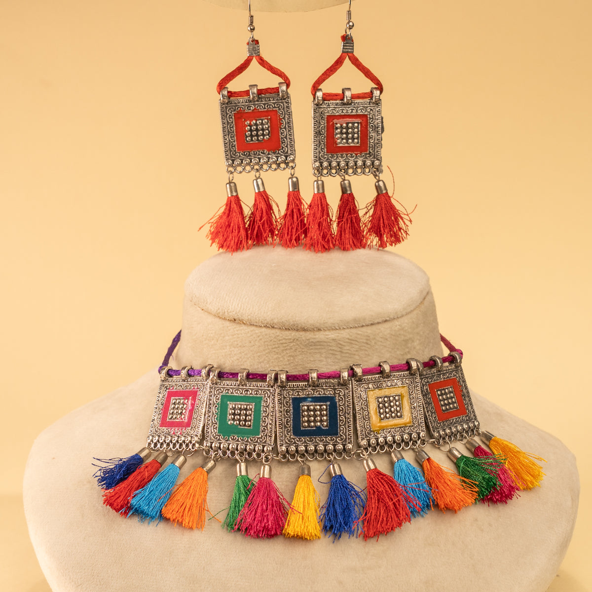 WILLOW AFGHANI THREAD WORK CHOKER WITH EARRINGS CH470