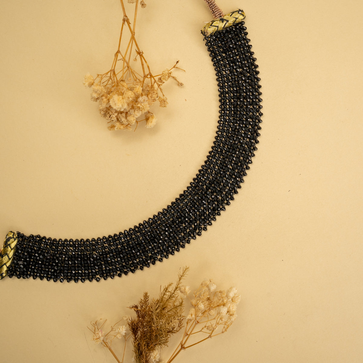 REMI BIJOUX PREMIUM CRYSTAL HANDMADE AND BEADED NECKPIECE/CHOKER CH217