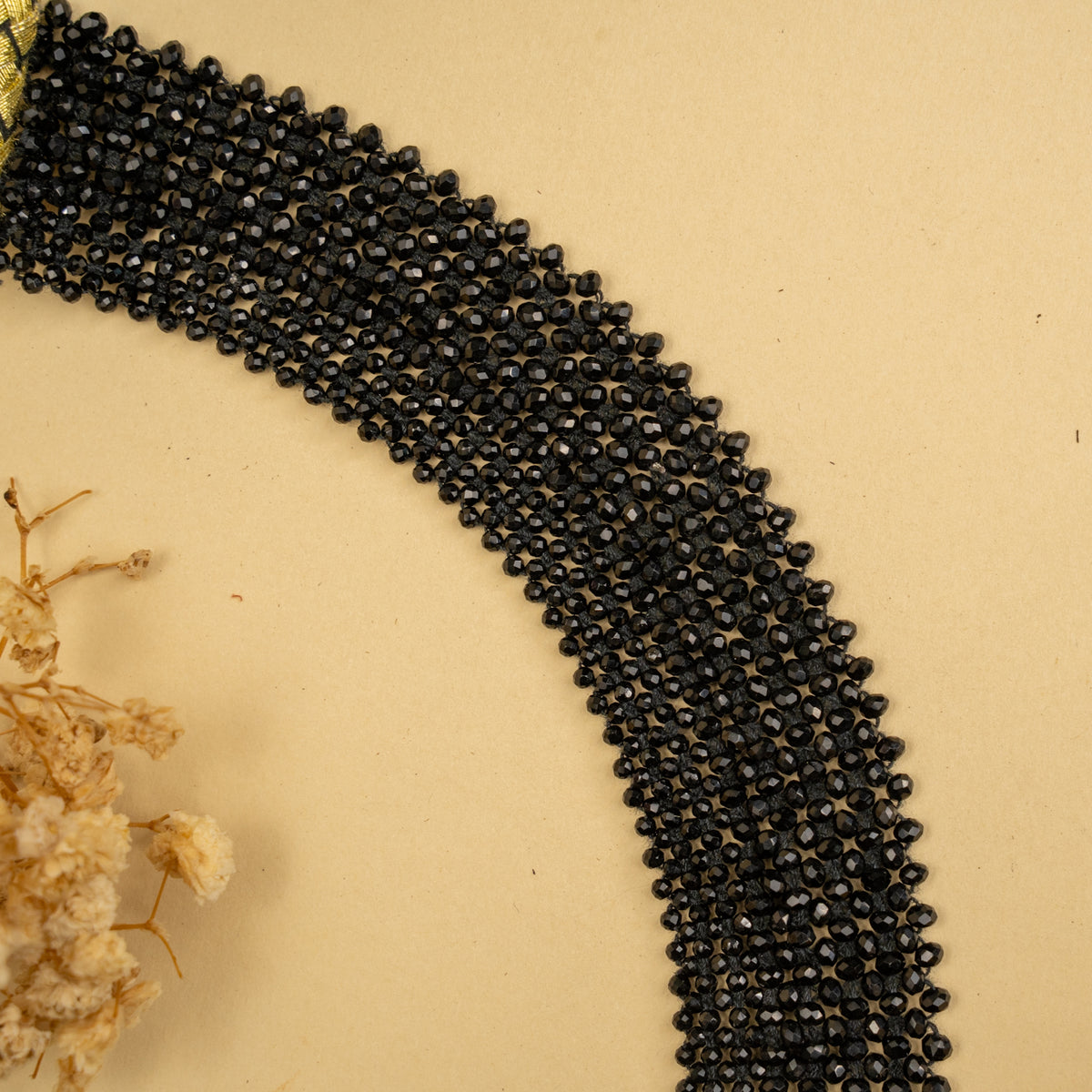 REMI BIJOUX PREMIUM CRYSTAL HANDMADE AND BEADED NECKPIECE/CHOKER CH217