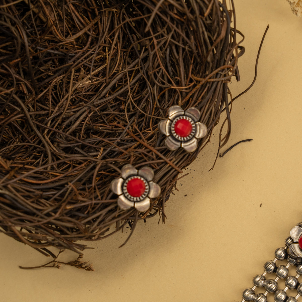 INAYA RUSTIC FINISH CHOKER/NECKPIECE WITH EARRINGS CH446