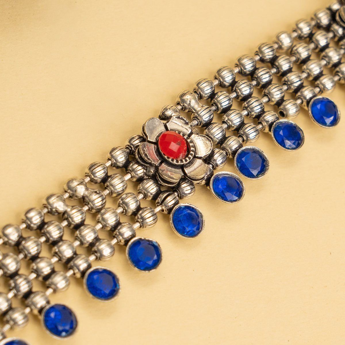 INAYA RUSTIC FINISH CHOKER/NECKPIECE WITH EARRINGS CH446