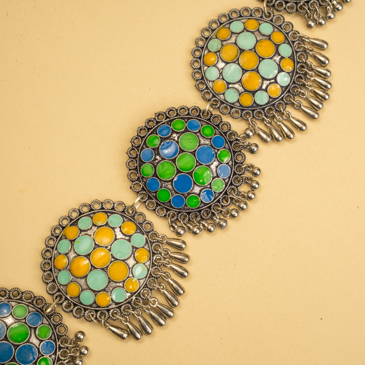 SCOTTIE ENAMEL RAW AND RUSTIC CHOKER WITH EARRING CH518