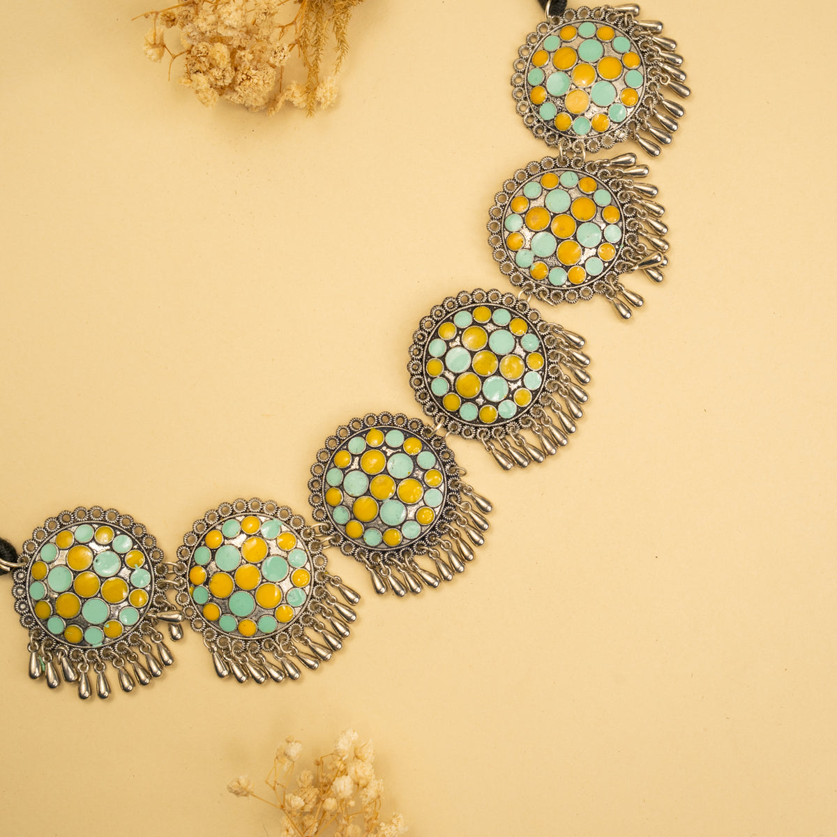 SCOTTIE ENAMEL RAW AND RUSTIC CHOKER WITH EARRING CH518