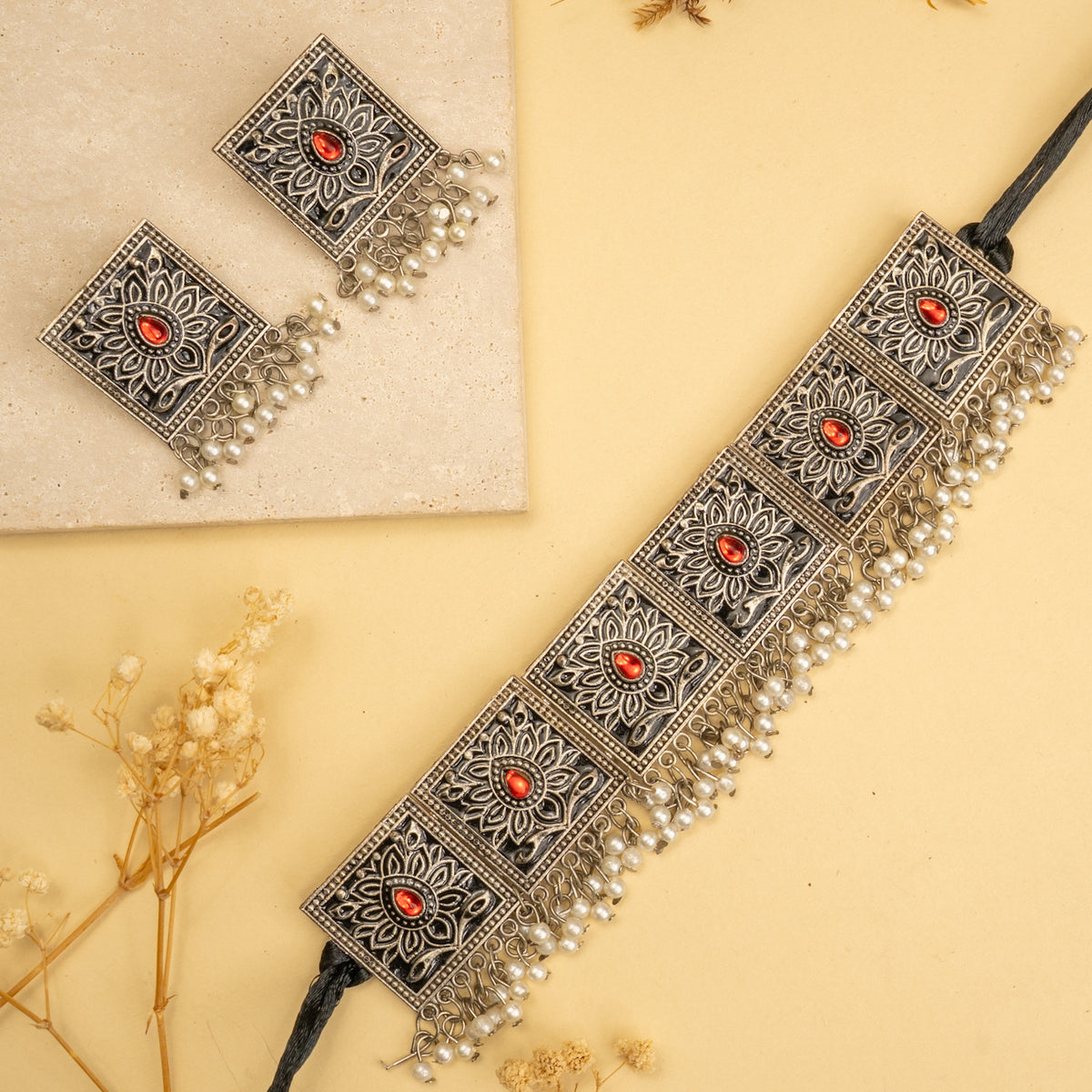 ISABELLA RAW AND RUSTIC BLACK POLISH CHOKER WITH EARRINGS CH473