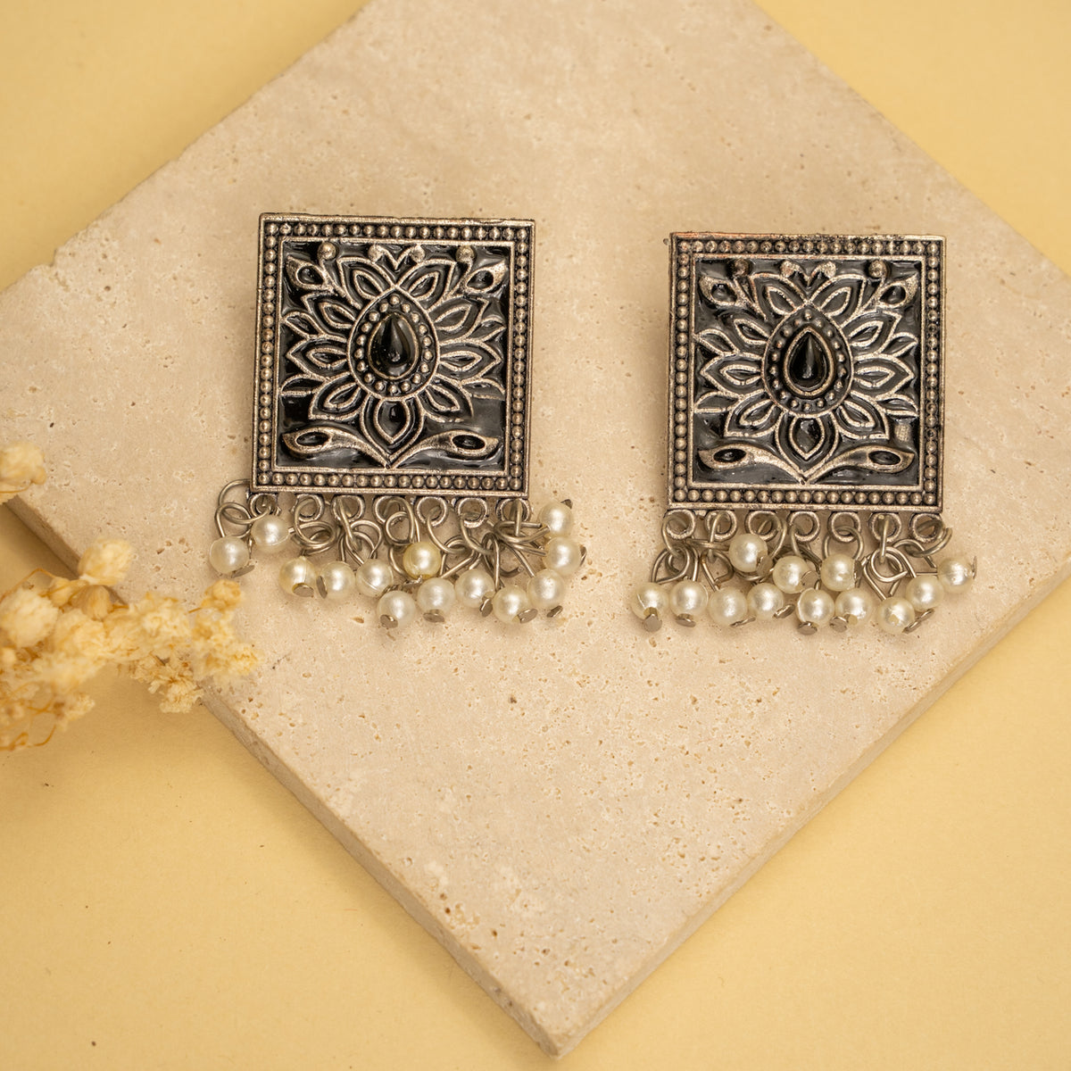 ISABELLA RAW AND RUSTIC BLACK POLISH CHOKER WITH EARRINGS CH473