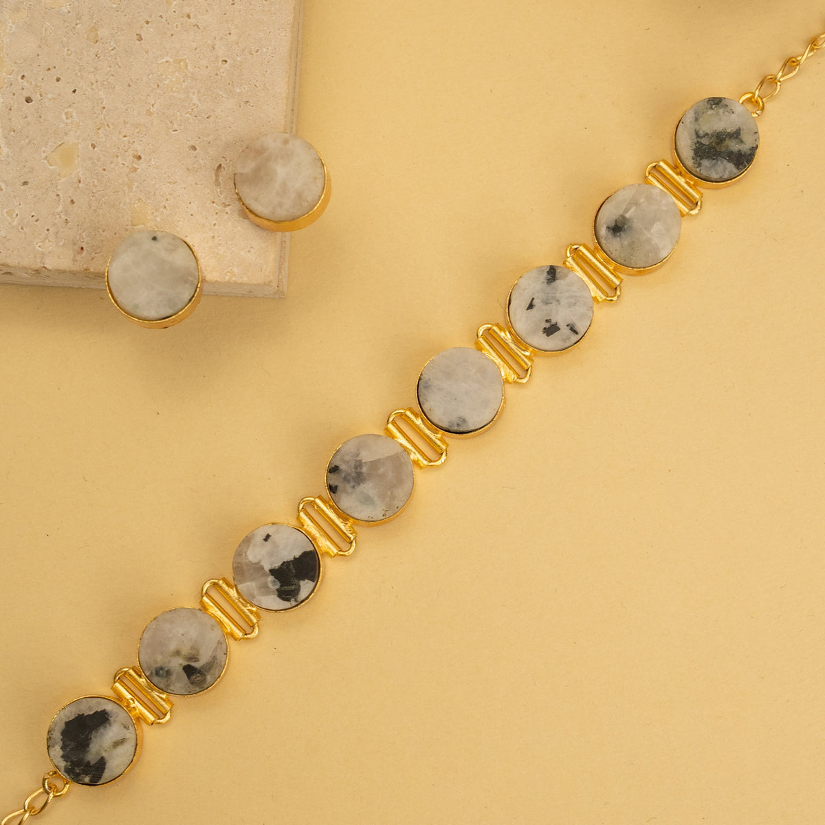 AZARI BIJOUX RAW STONE GOLD TONED HANDMADE CHOKER WITH EARRINGS CH427