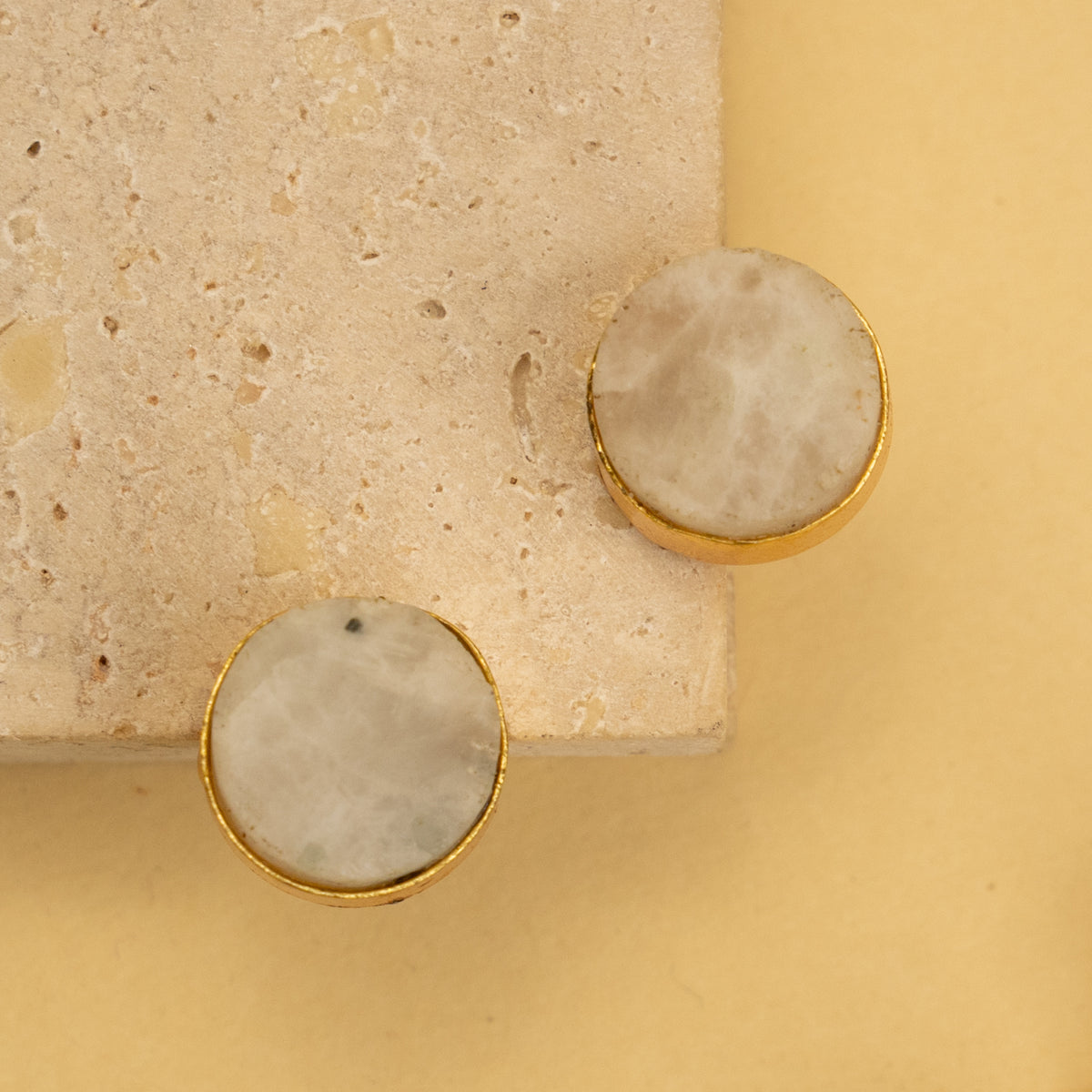 AZARI BIJOUX RAW STONE GOLD TONED HANDMADE CHOKER WITH EARRINGS CH427