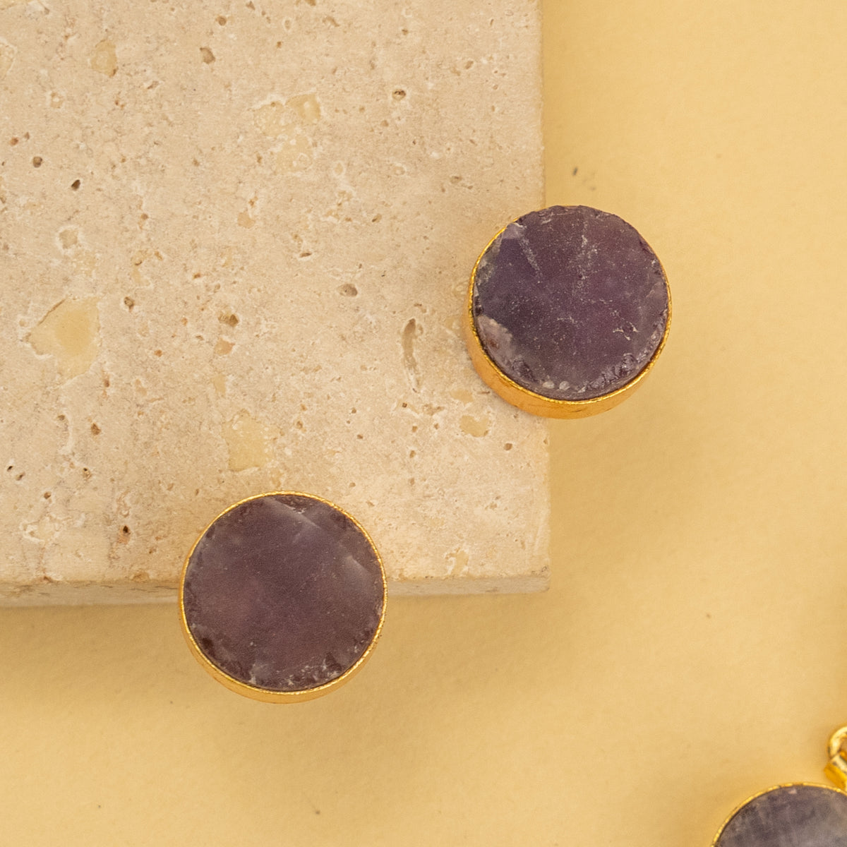 AZARI BIJOUX RAW STONE GOLD TONED HANDMADE CHOKER WITH EARRINGS CH427