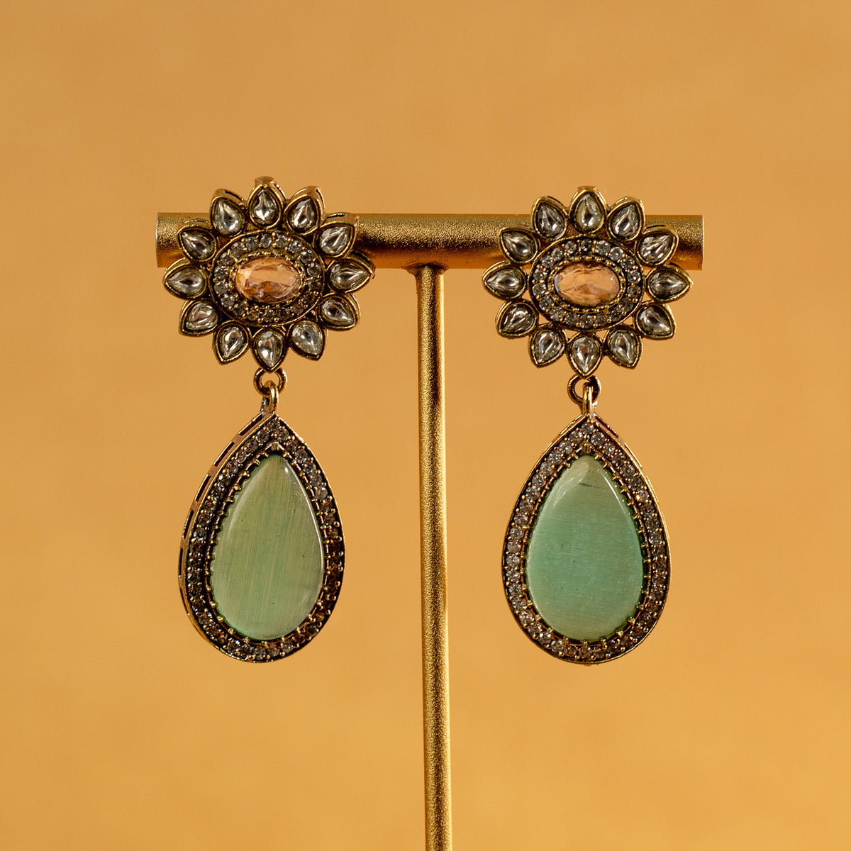 MITTARA SEMI HANDMADE MONALISA STONES NECKPIECE/NECKLACE EARRINGS NL317