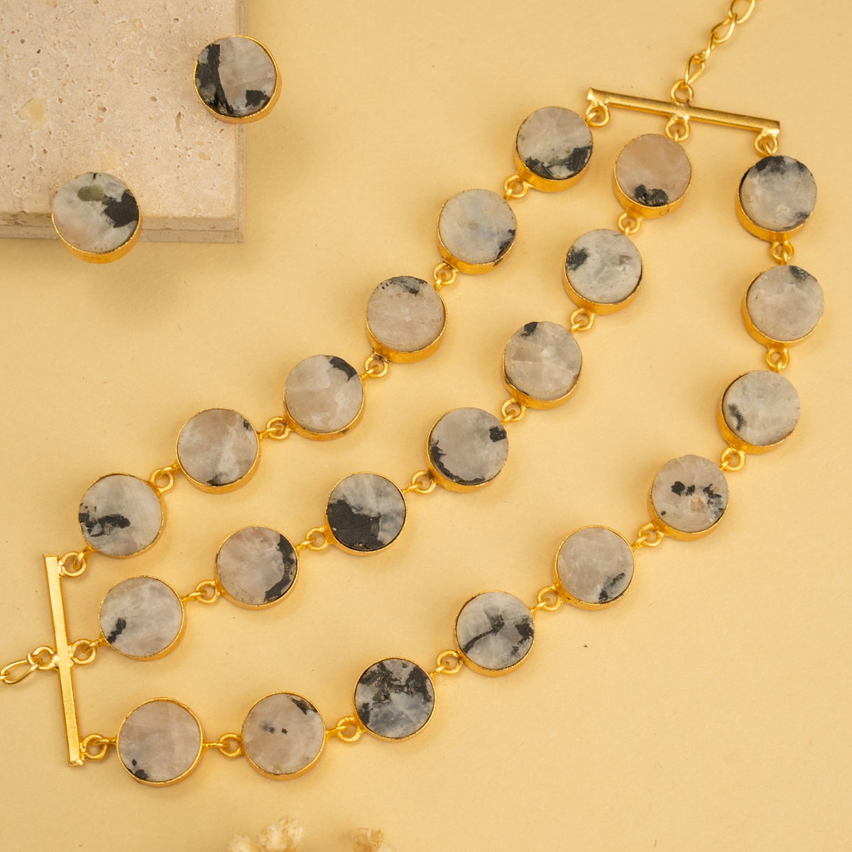 AILANY BIJOUX RAW STONE GOLD TONED 3 LAYERED HANDMADE CHOKER WITH EARRINGS CH428