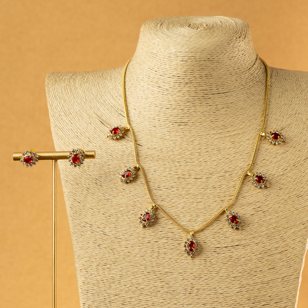 MEGNA SEMI HANDMADE MONALISA AND AD STONES STONES NECKPIECE/NECKLACE EARRINGS NL319