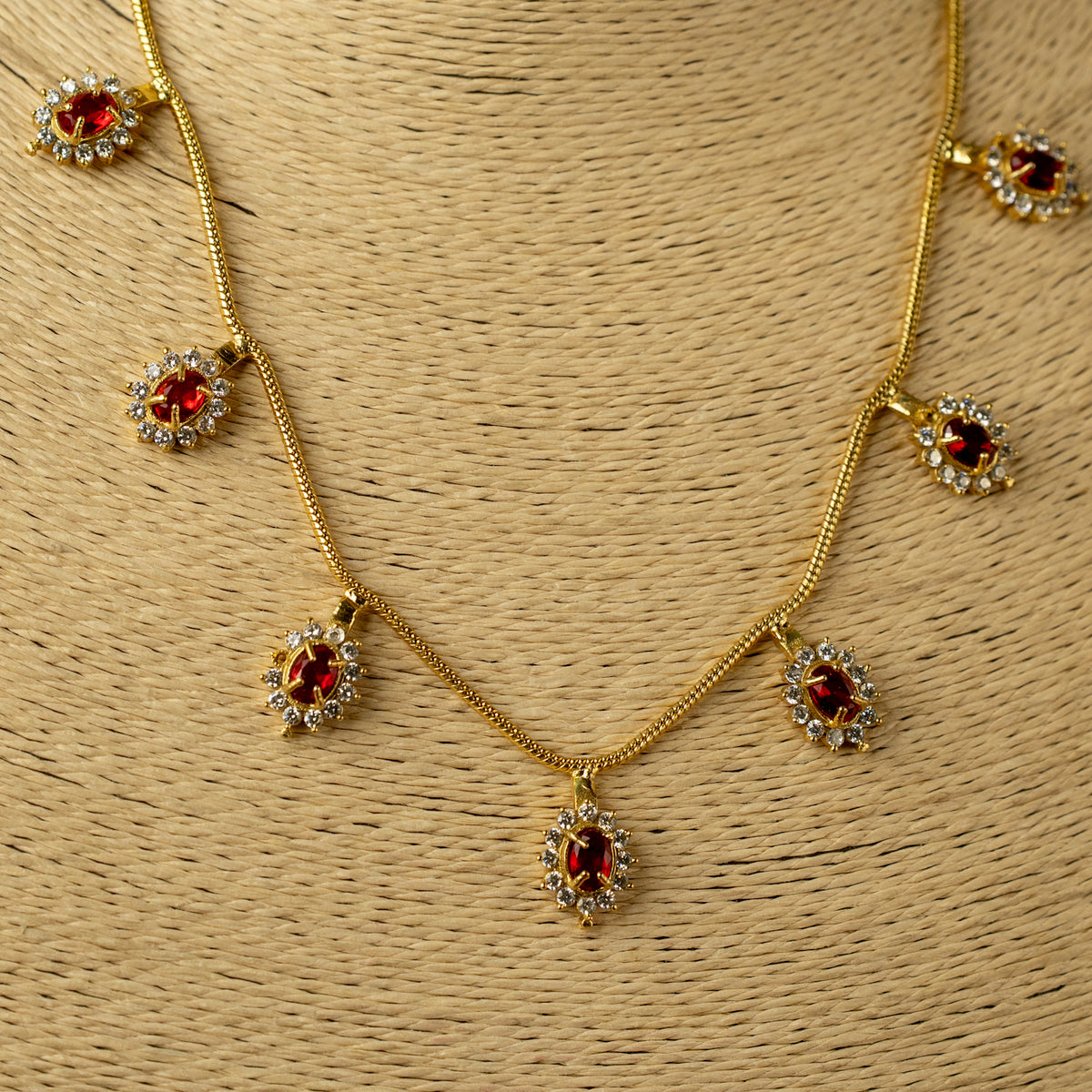 MEGNA SEMI HANDMADE MONALISA AND AD STONES STONES NECKPIECE/NECKLACE EARRINGS NL319