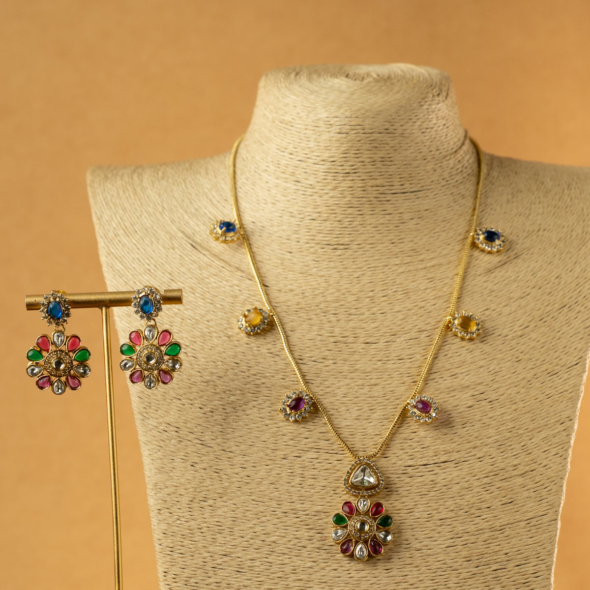 VRITHUNYA SEMI HANDMADE MONALISA AND AD STONES STONES NECKPIECE/NECKLACE EARRINGS NL318