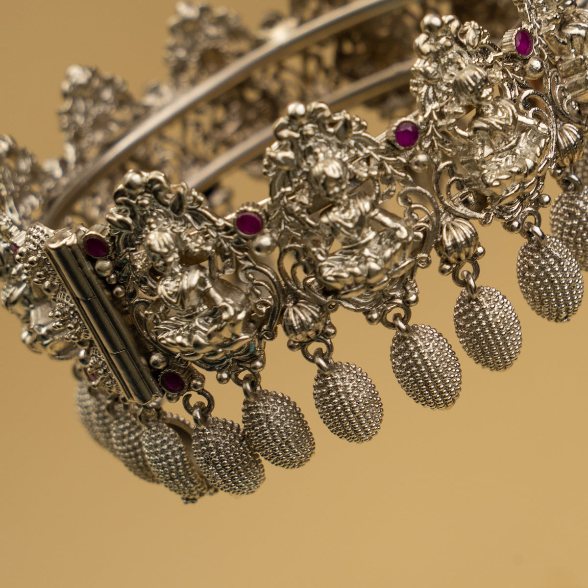 LEENA OXIDIZED TEMPLE BANGLE/KADA CUFF BR92 SIZE 2*8