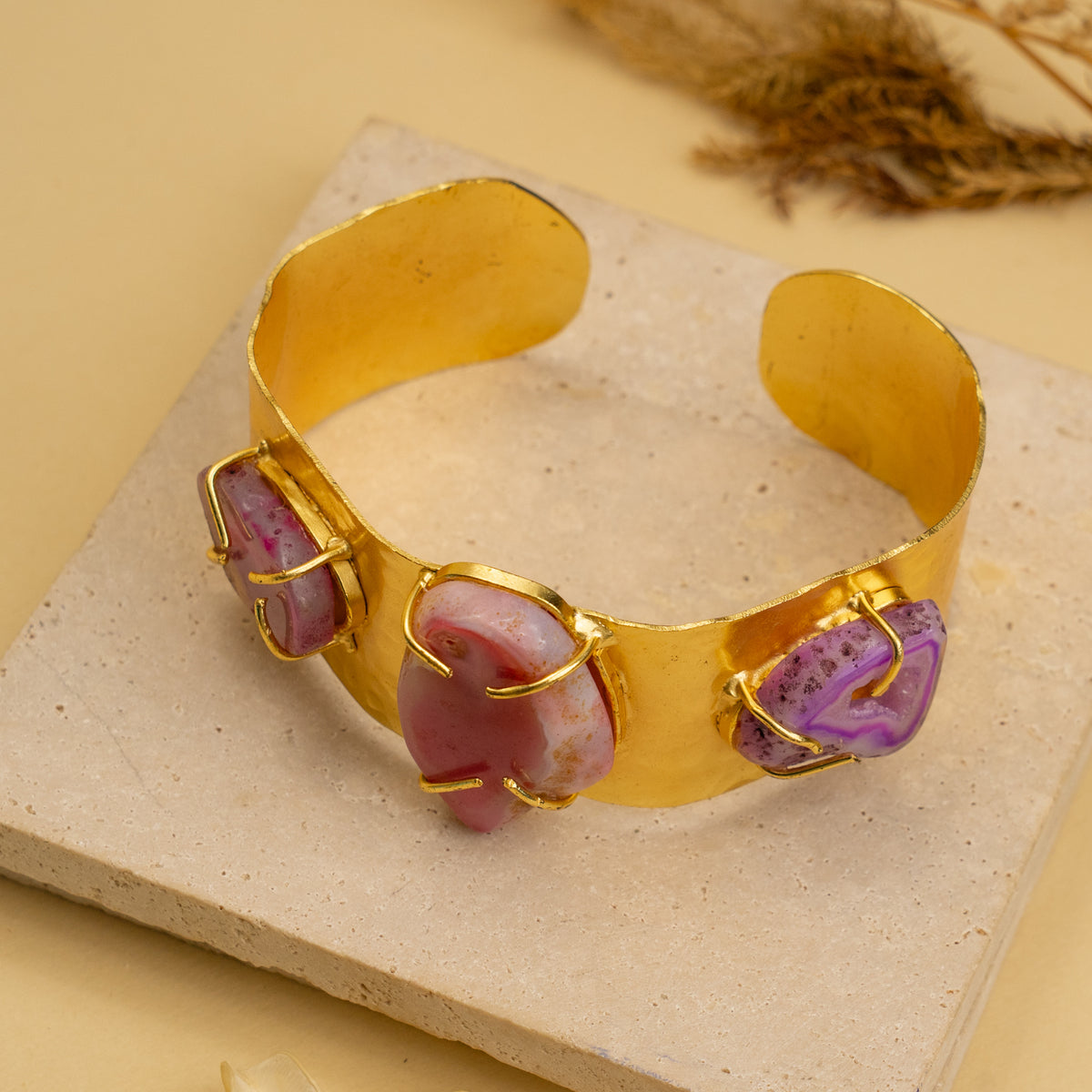 MITTU HAND HAMMERED AND HANDMADE GOLD TONED AGATE BRACELETS BR14