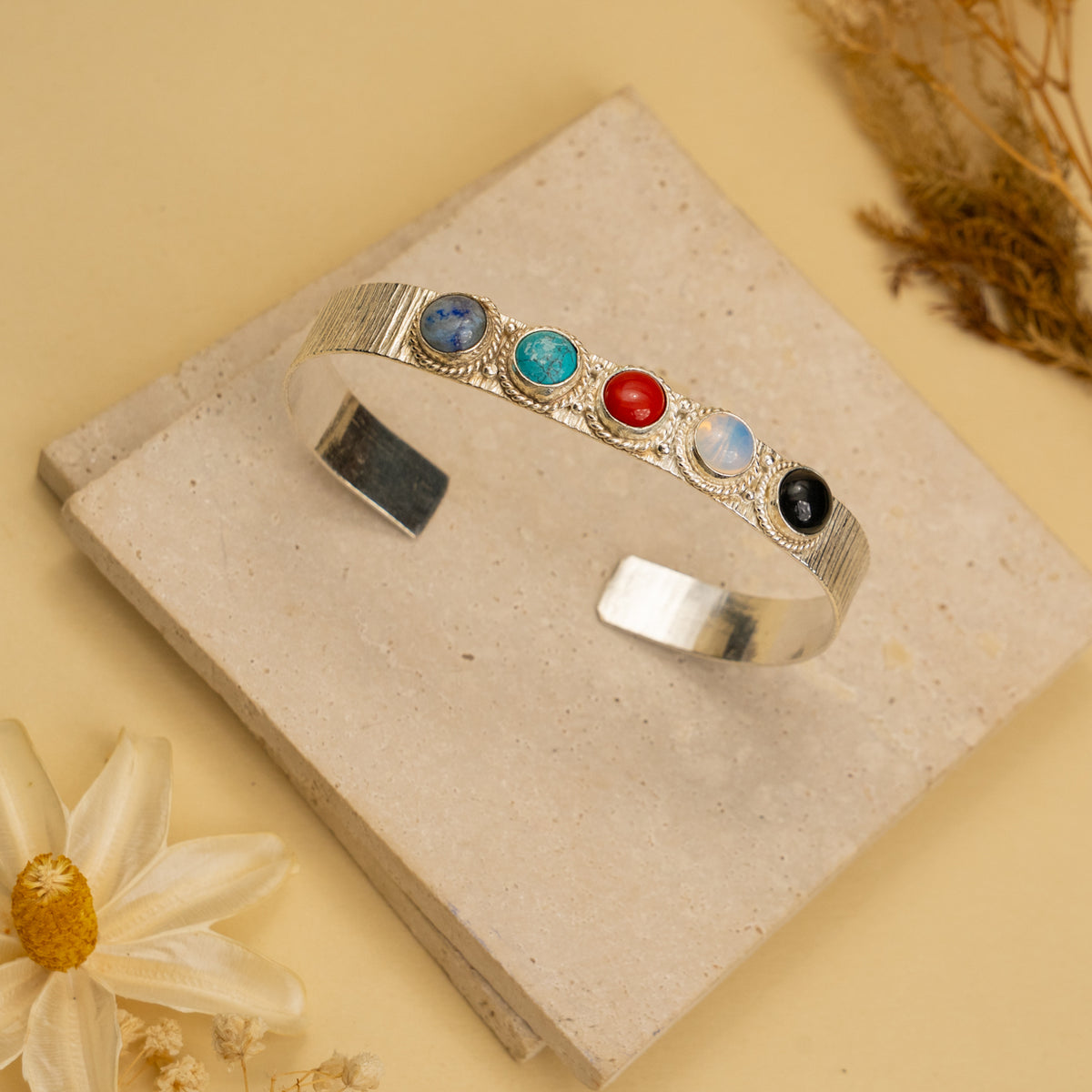 NIRALYA UNFORMED PREMIUM HAND HAMMERED AND HANDMADE STONE BANGLE CUFF BR11