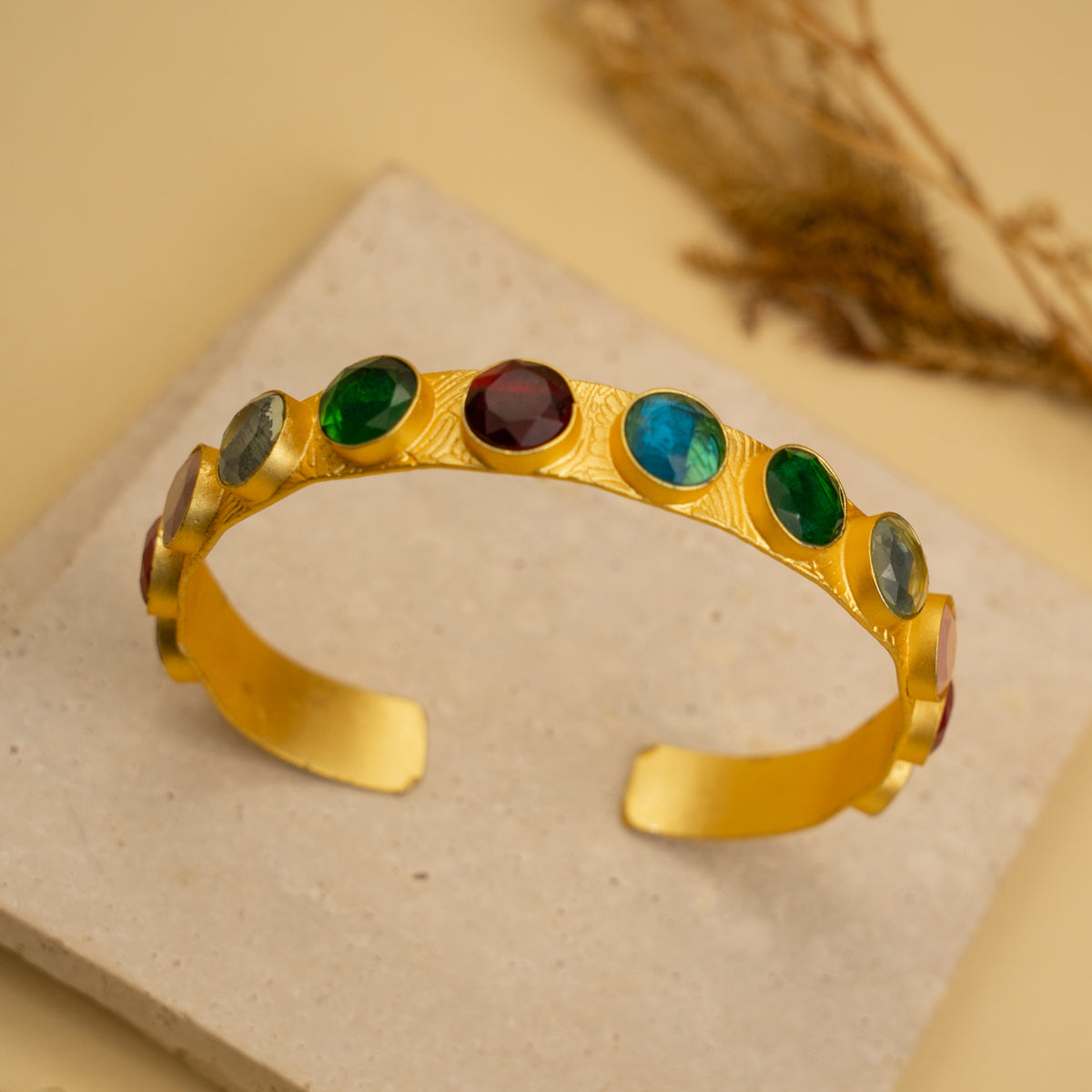 NIRALYA UNFORMED PREMIUM HAND HAMMERED AND HANDMADE STONE BANGLE CUFF BR13