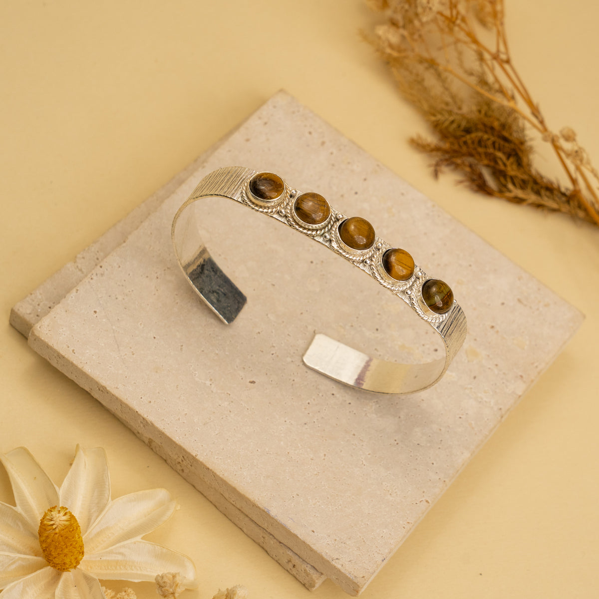 NIRALYA UNFORMED PREMIUM HAND HAMMERED AND HANDMADE STONE BANGLE CUFF BR11