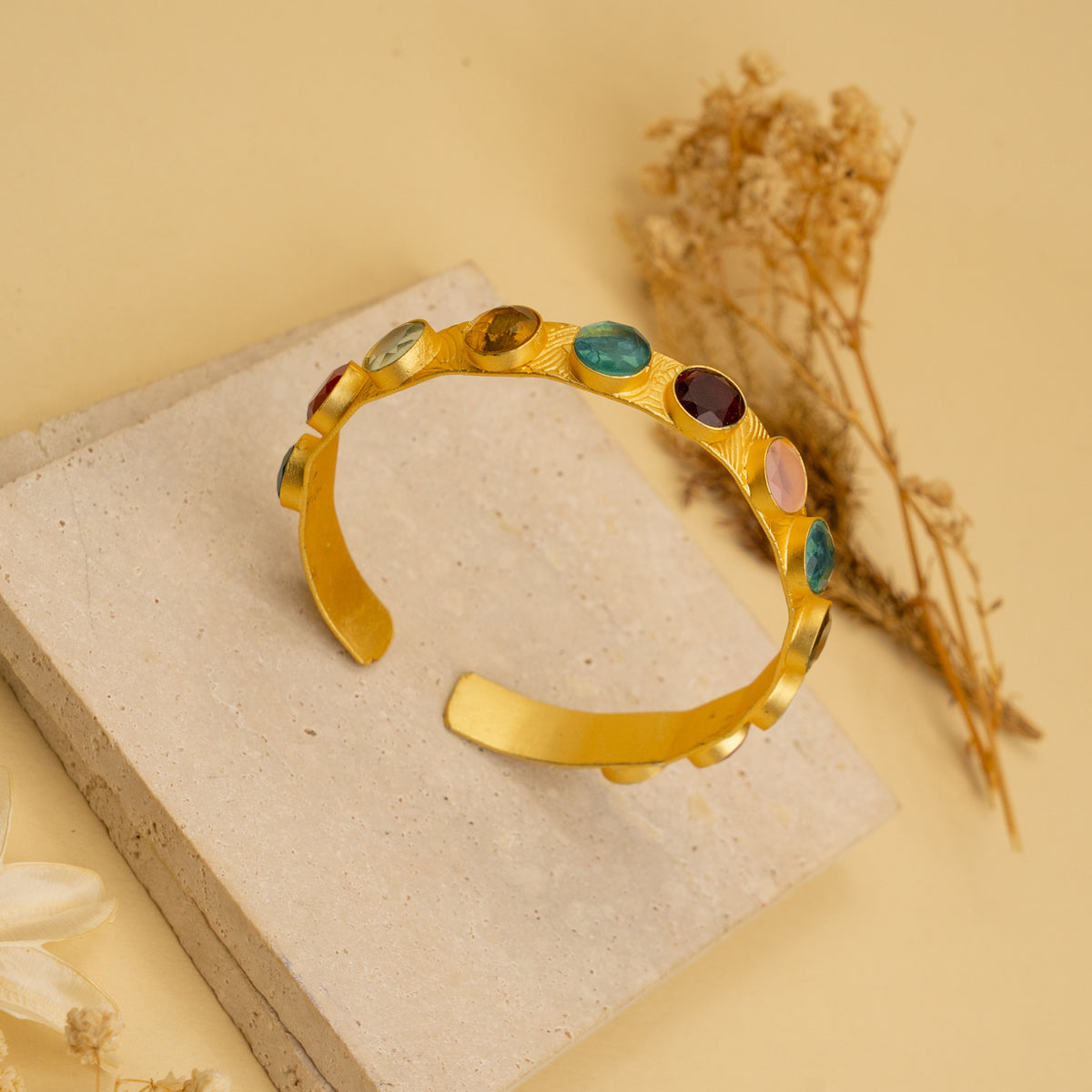 NIRALYA UNFORMED PREMIUM HAND HAMMERED AND HANDMADE STONE BANGLE CUFF BR13