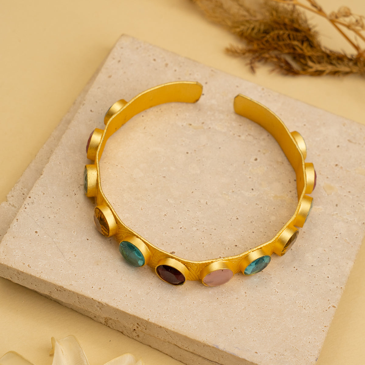 NIRALYA UNFORMED PREMIUM HAND HAMMERED AND HANDMADE STONE BANGLE CUFF BR13