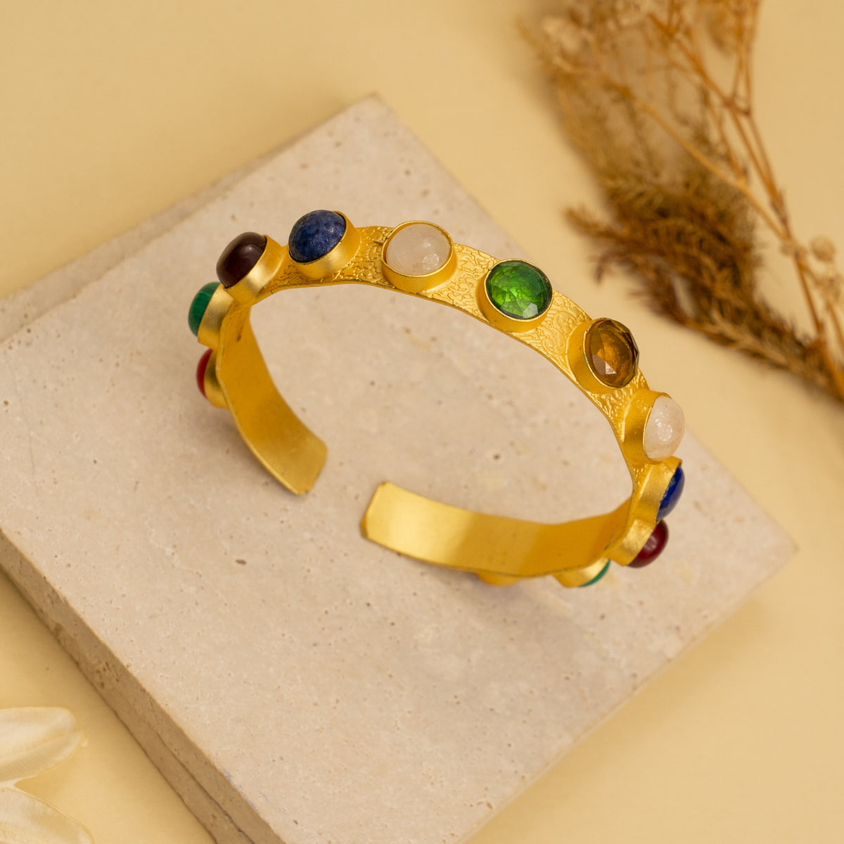 NIRALYA UNFORMED PREMIUM HAND HAMMERED AND HANDMADE STONE BANGLE CUFF BR13