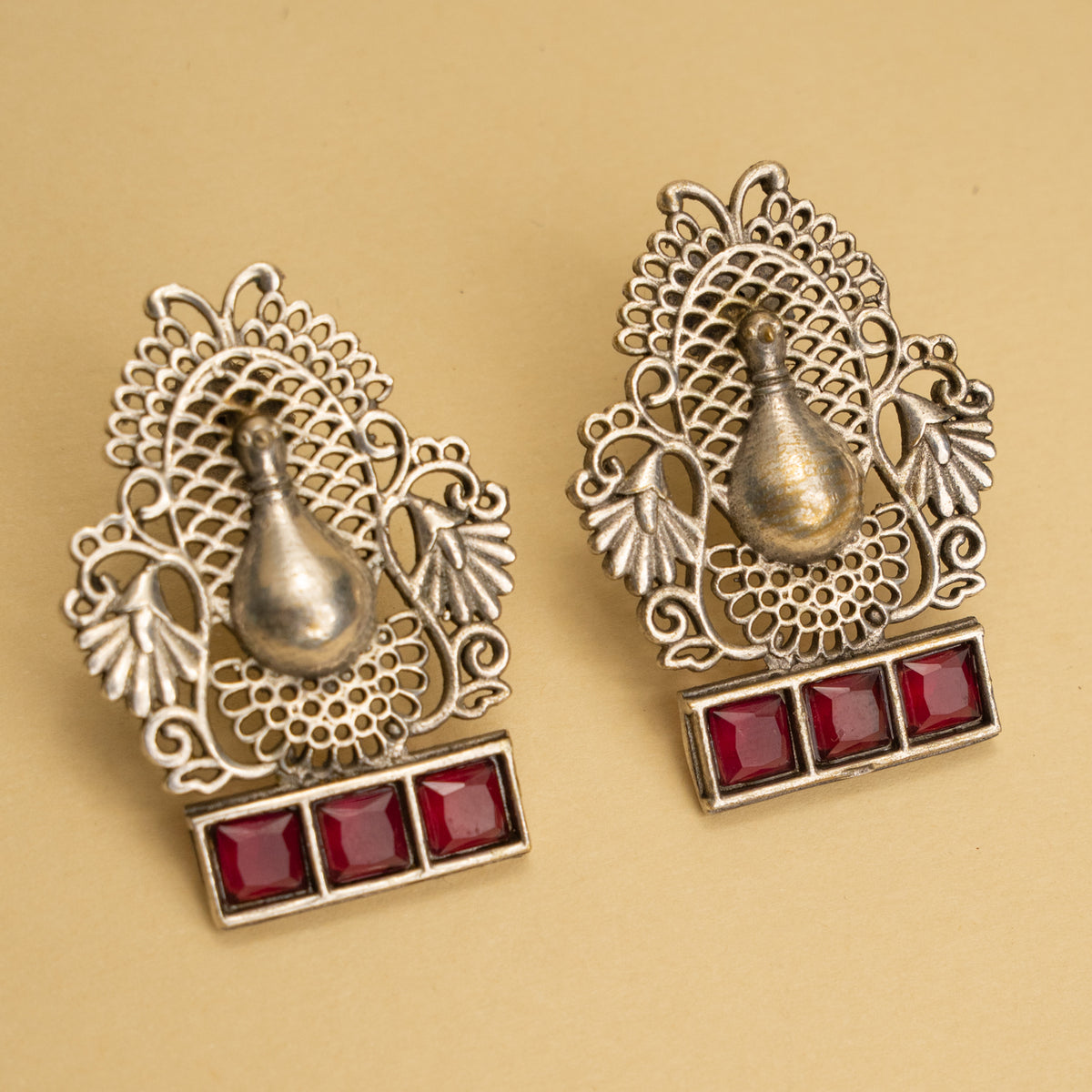 SAVYA HANDMADE BIJOUX PREMIUM AND BIJOUX EXCLUSIVE NANDHI HASLI EARRING CH507