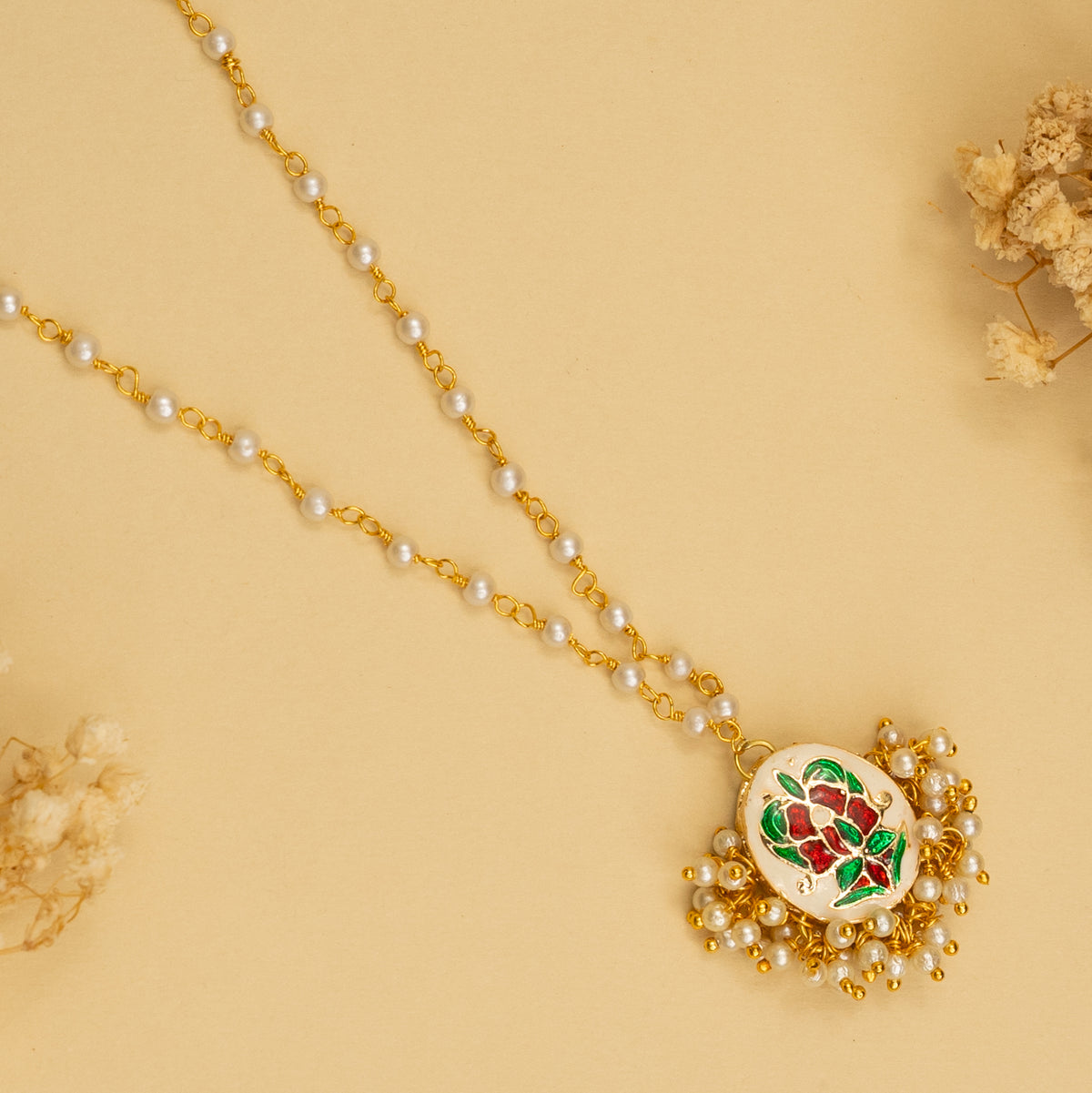 LISA HANDMADE KUNDAN POLKI AND MULTINMATERIAL CHAIN WITH PENDANT NECKLACE CH138