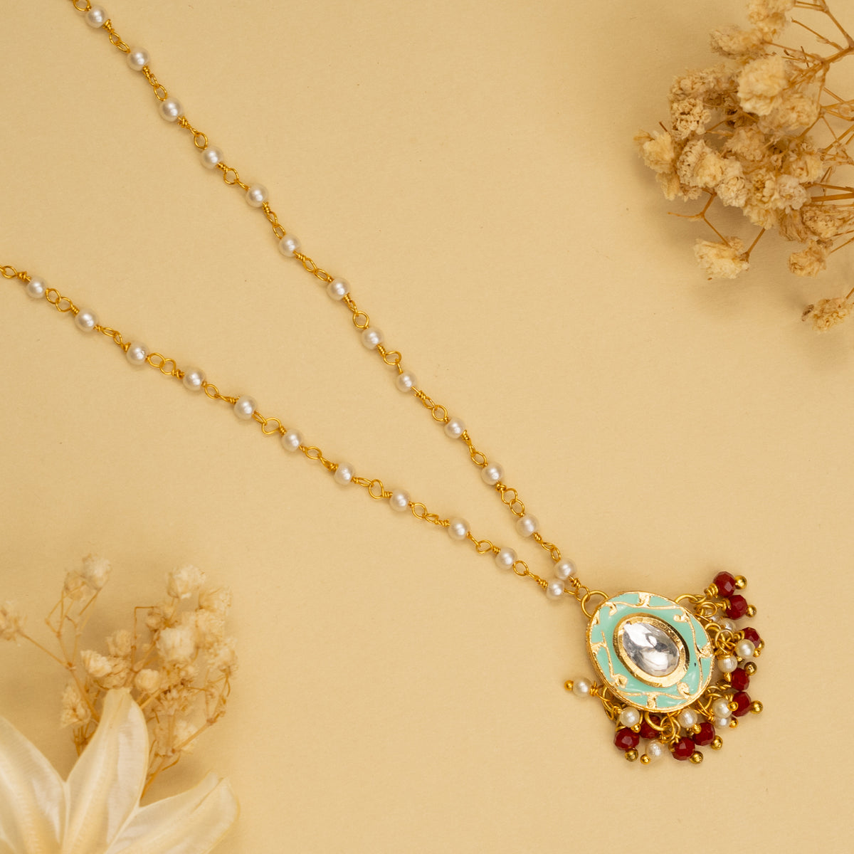 LISA HANDMADE KUNDAN POLKI AND MULTINMATERIAL CHAIN WITH PENDANT NECKLACE CH138