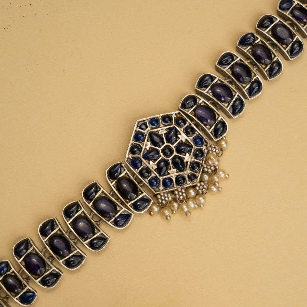 LILLIAN BIJOUX PREMIUM AND EXCLUSIVE HANDMADE CHOKER WITH EARRINGS CH129