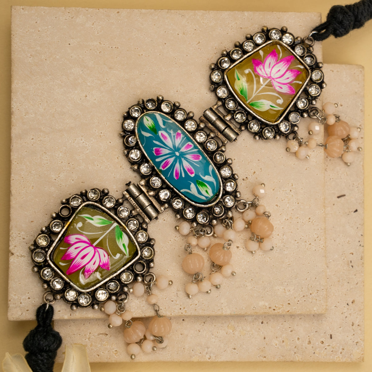 LUNA HANDMADE HANDPAINTED SILVER LOOK ALIKE RUSTIC AND ANTIQUE CHOKER WITH EARRINGS CH463.