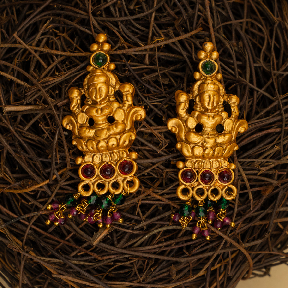 TIRZA GOLD TONED CHOKER WITH EARRINGS CH329