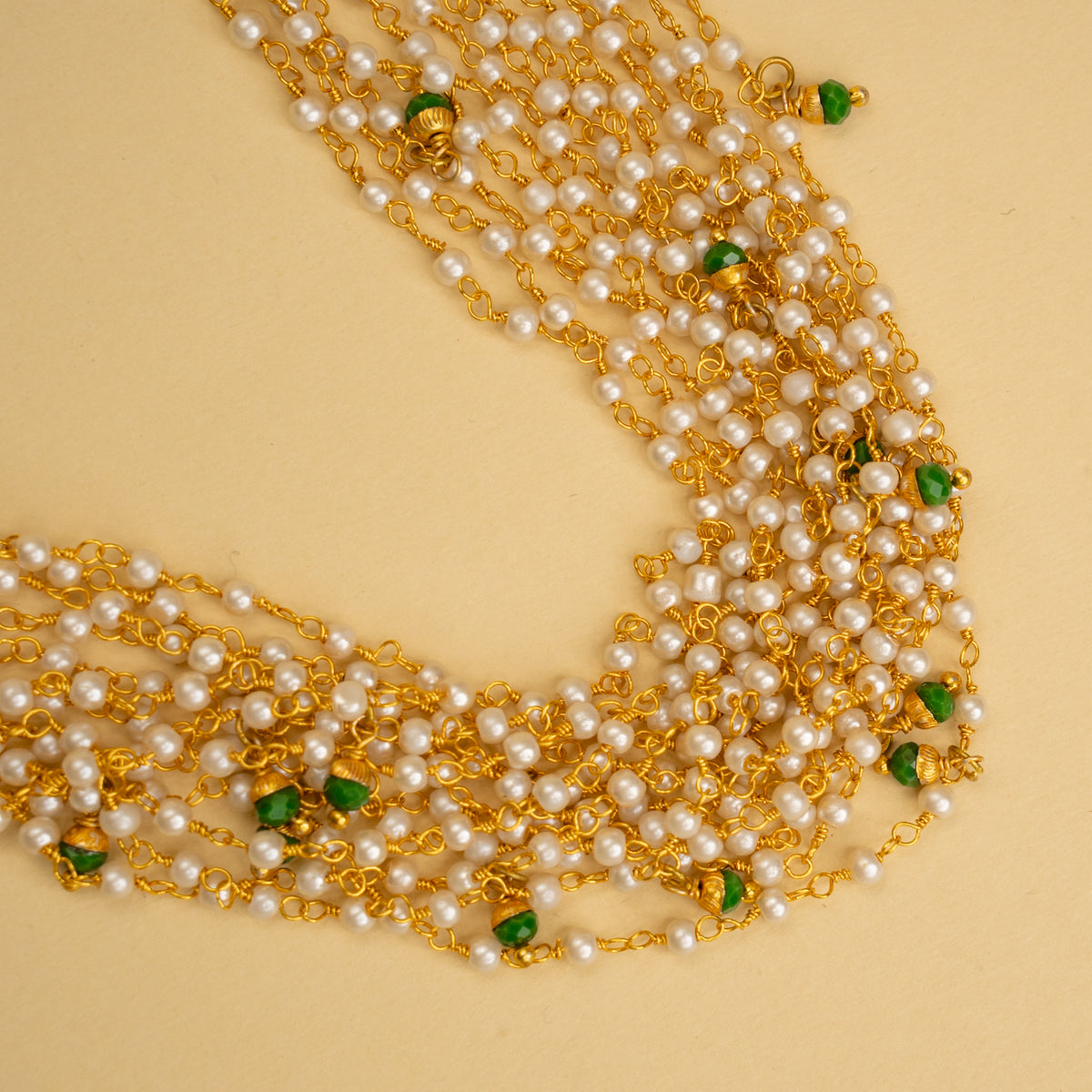 AALIA BIJOUX PREMIUM AND EXCLUSIVE PEARL HANDMADE CHOKER  CH142