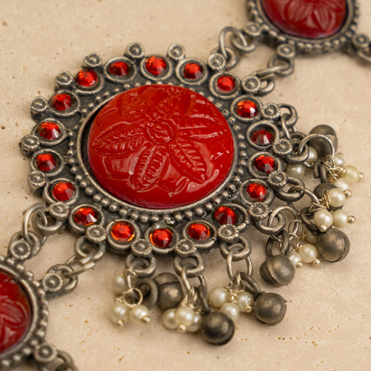 OLIVE RAW AND RUSTIC BLACK POLISH CHOKER WITH EARRINGS CH474