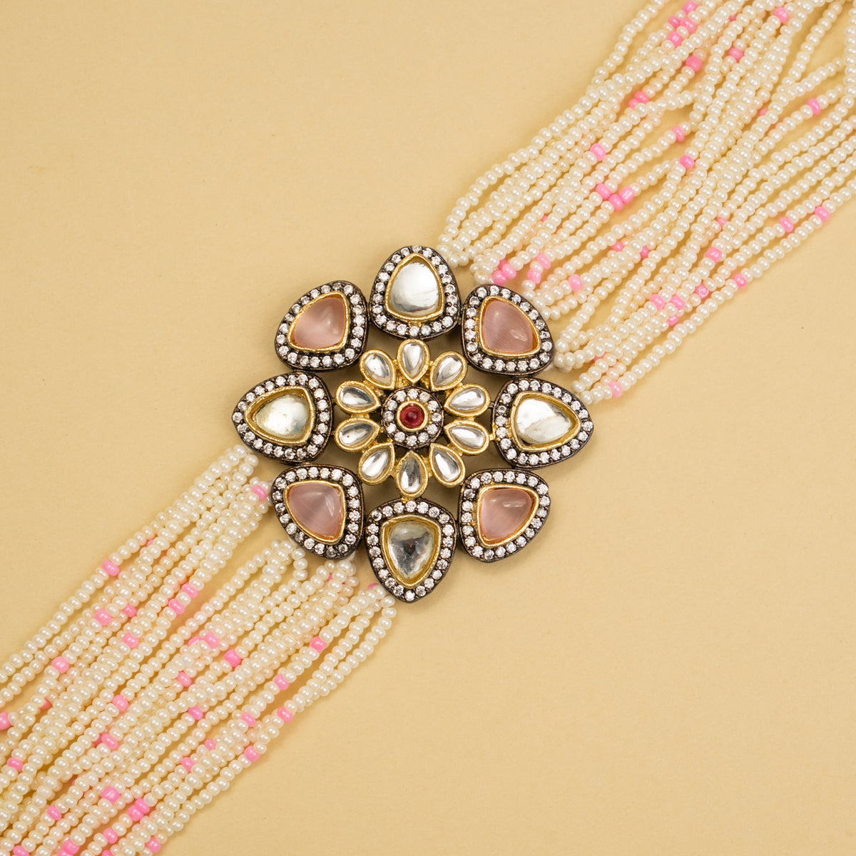 ELLIE BIJOUX PREMIUM AND EXCLUSIVE SEMI HANDMADE CHOKER WITH EARRINGS CH109