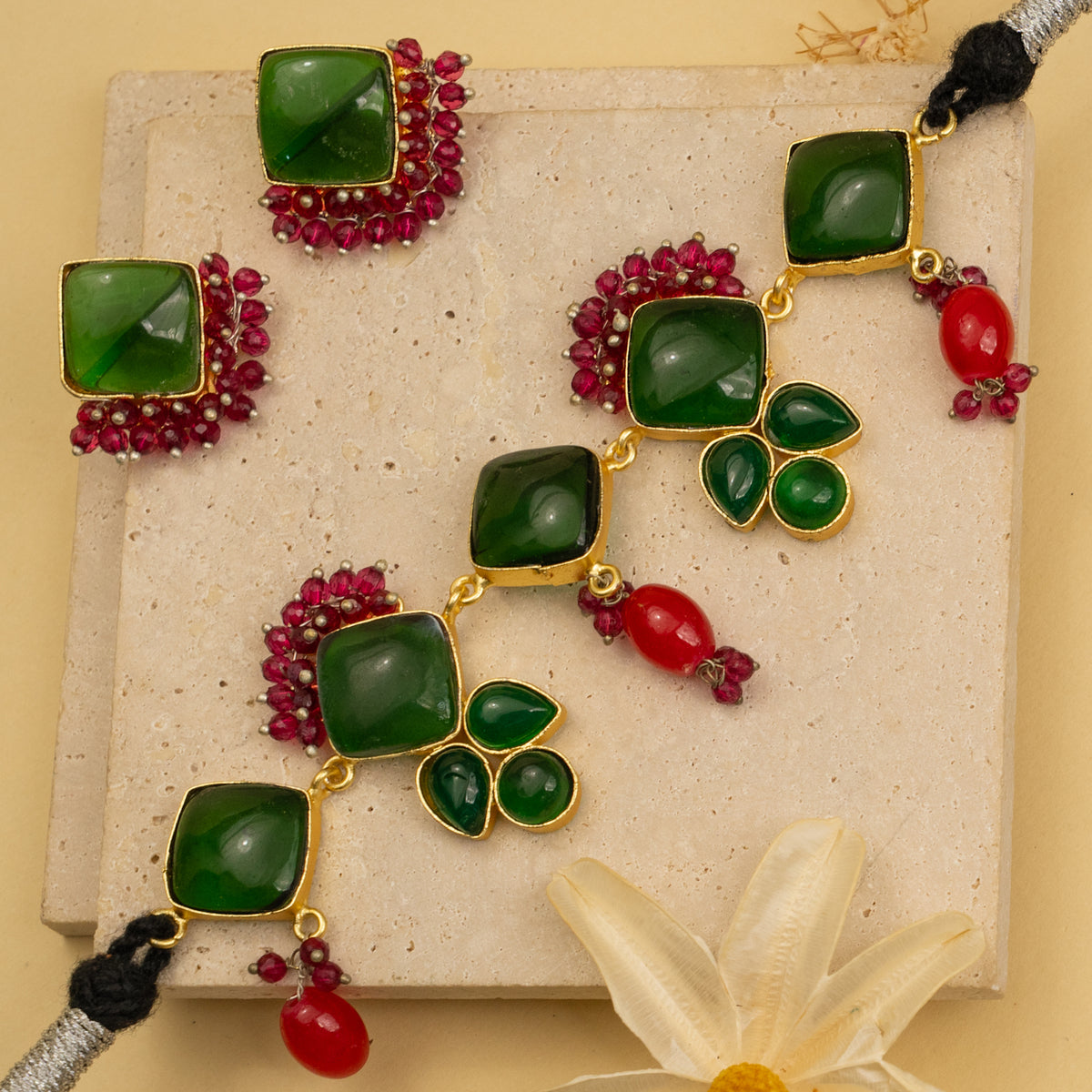 WILLOW BIJOUX HANDMADE MONALISA MINIMALIST CHOKER WITH EARRINGS CH49