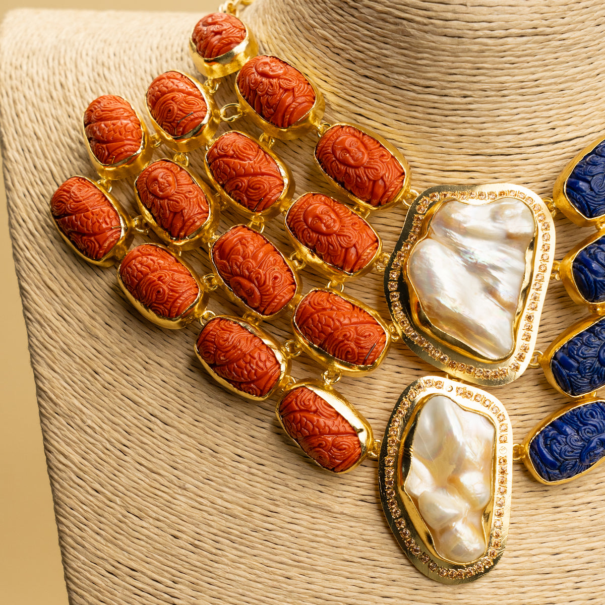 VIVIAN HANDCARVED CORAL MOP ZIRCON PREMIUM EXCLUSIVE HANDMADE STATEMENT CHOKER/NECKPIECE CH310