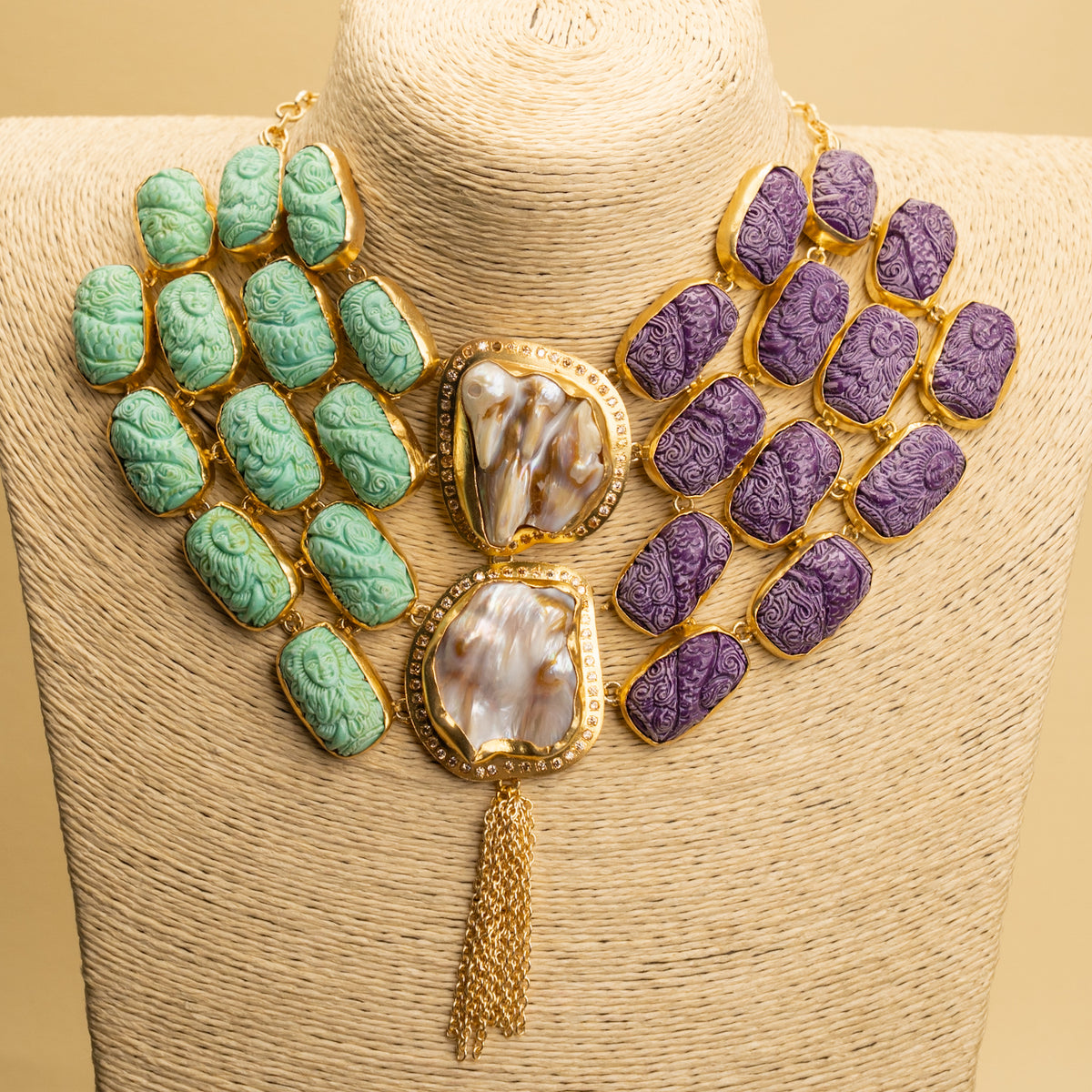 VIVIAN HANDCARVED CORAL MOP ZIRCON PREMIUM EXCLUSIVE HANDMADE STATEMENT CHOKER/NECKPIECE CH310