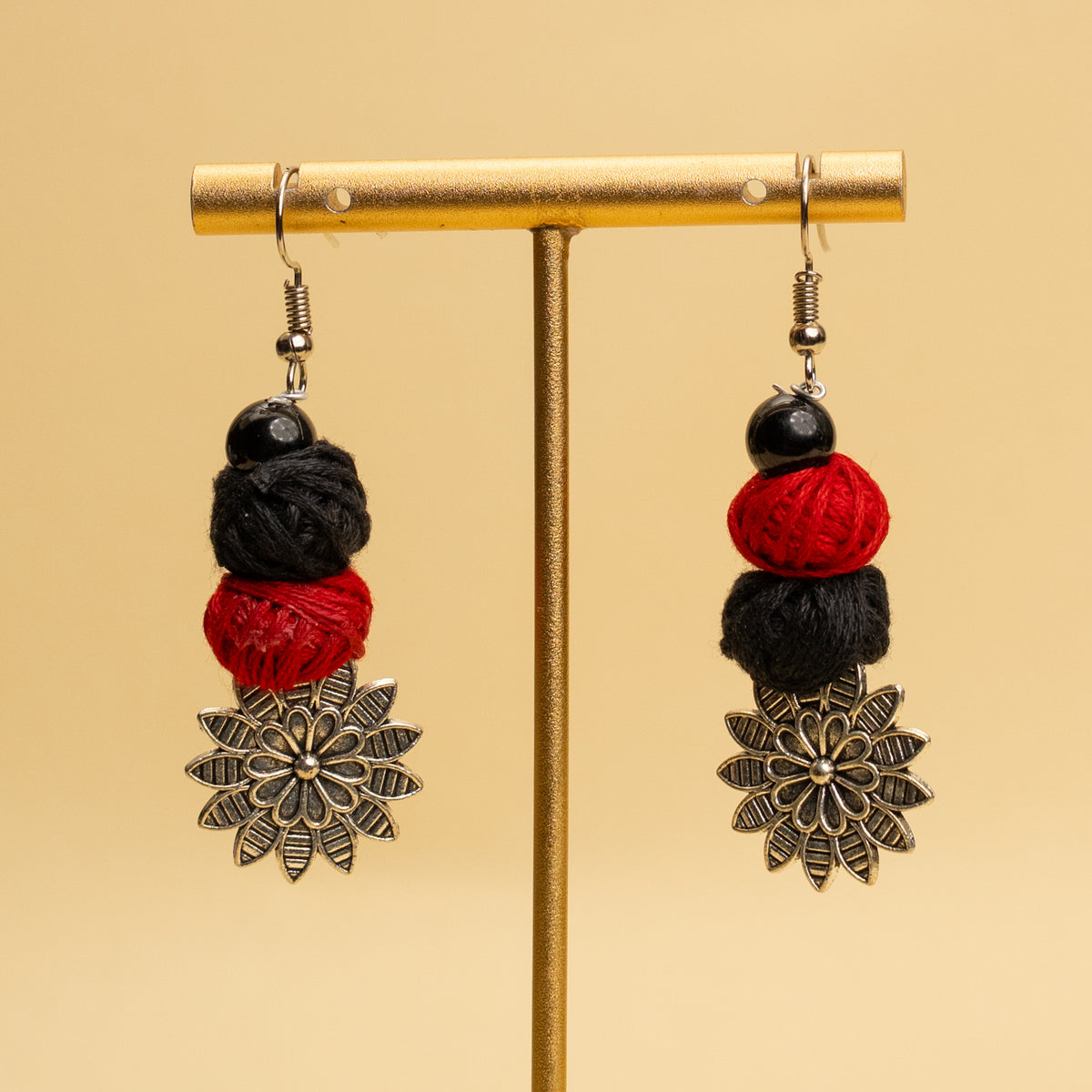 VINOLA FABRIC AND BEADS HANDMADE AND HANDSTICHED MALA/ NECKPIECE ML93