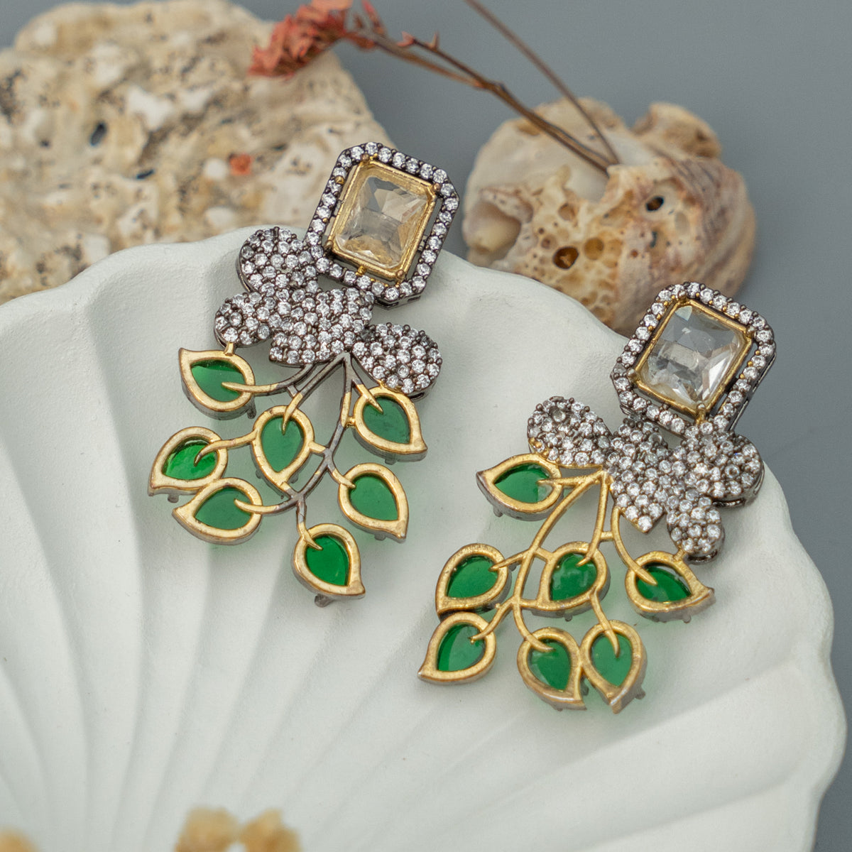 OLIVIA PREMIUM SEMI HANDMADE VICTORIAN EARRINGS / DANGLER ER917