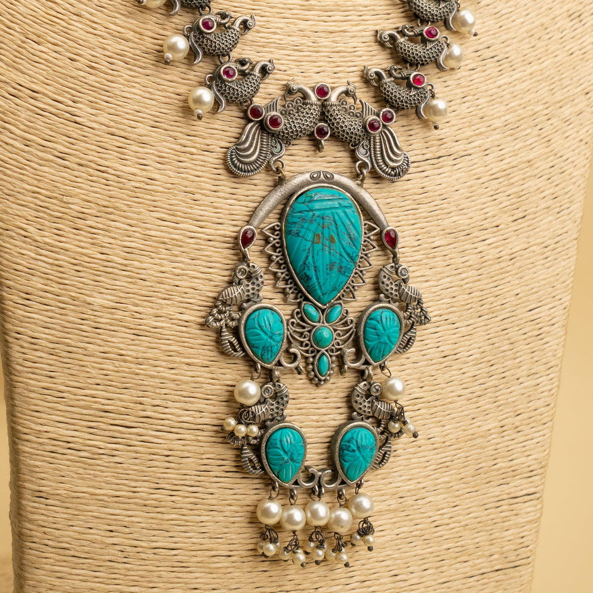 REYA SEMI HANDMADE RAW AND RUSTIC FINISH ANTIQUE NECKPIECE/NECKLACE WITH EARRING NL277