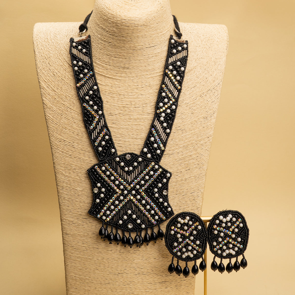 ORION FABRIC AND BEADS HANDMADE AND HANDSTICHED MALA/ NECKPIECE ML141