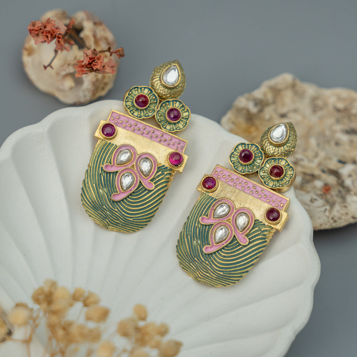 KEZIA SEMI HANDMADE PAINTED EARRING/STUD ER608