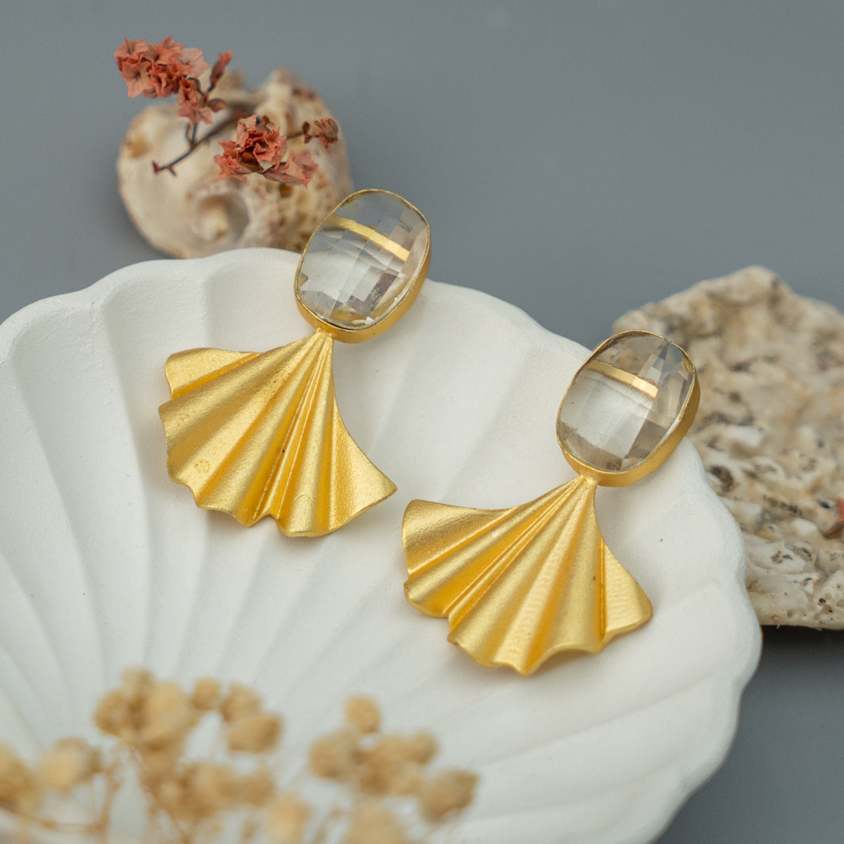 QUILL SEMI HANDMADE SINGLE STONE STUD  EARRINGS ER110