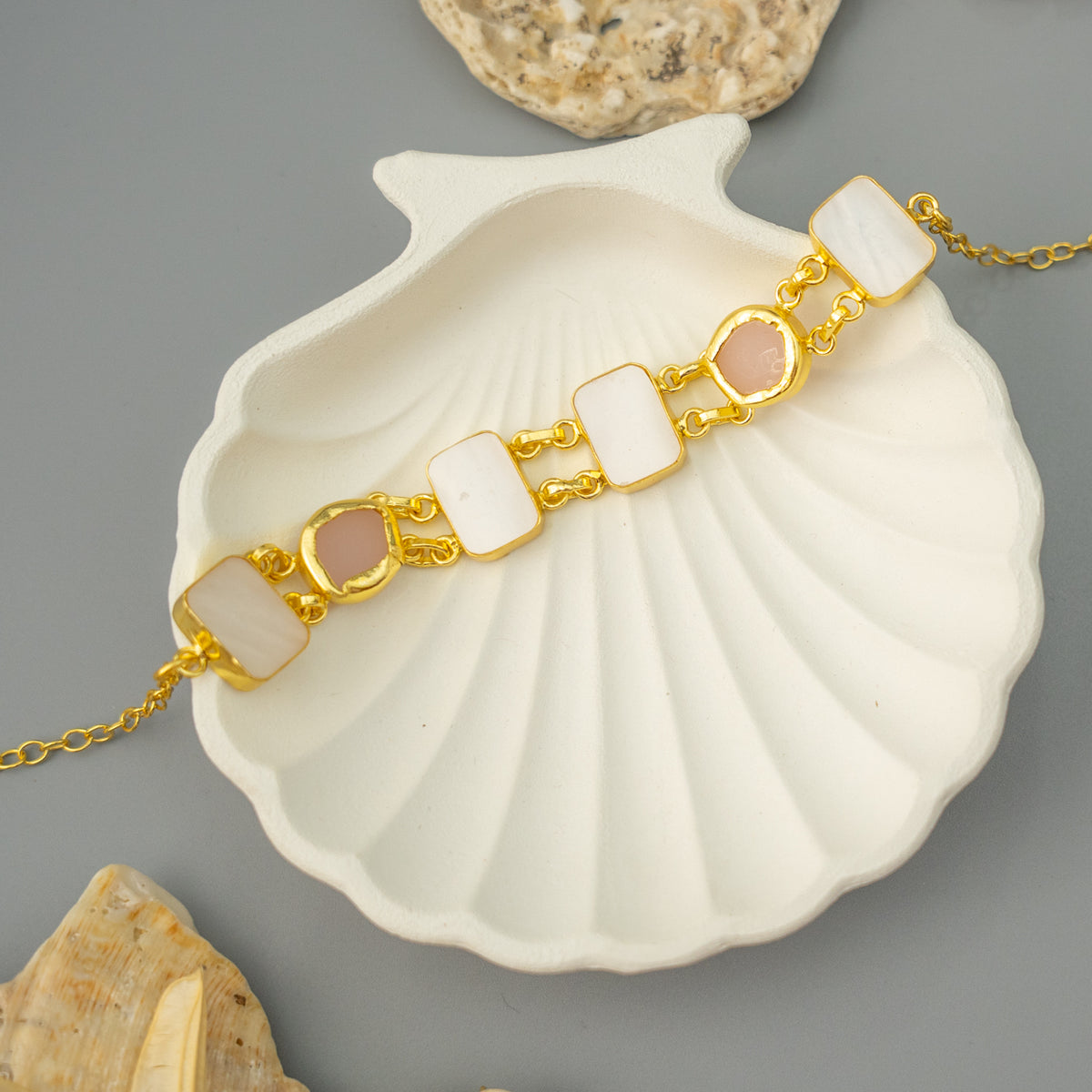 ETHAN NATURAL STONE GOLD TONED HANDMADE CHOKER  CH482