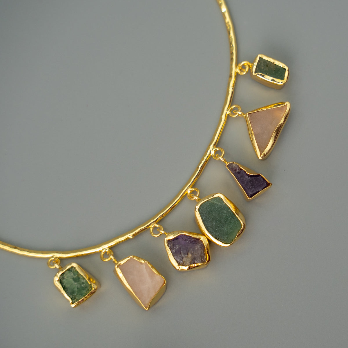 JASON NATURAL STONE GOLD TONED HANDMADE CHOKER/HASLI CH485