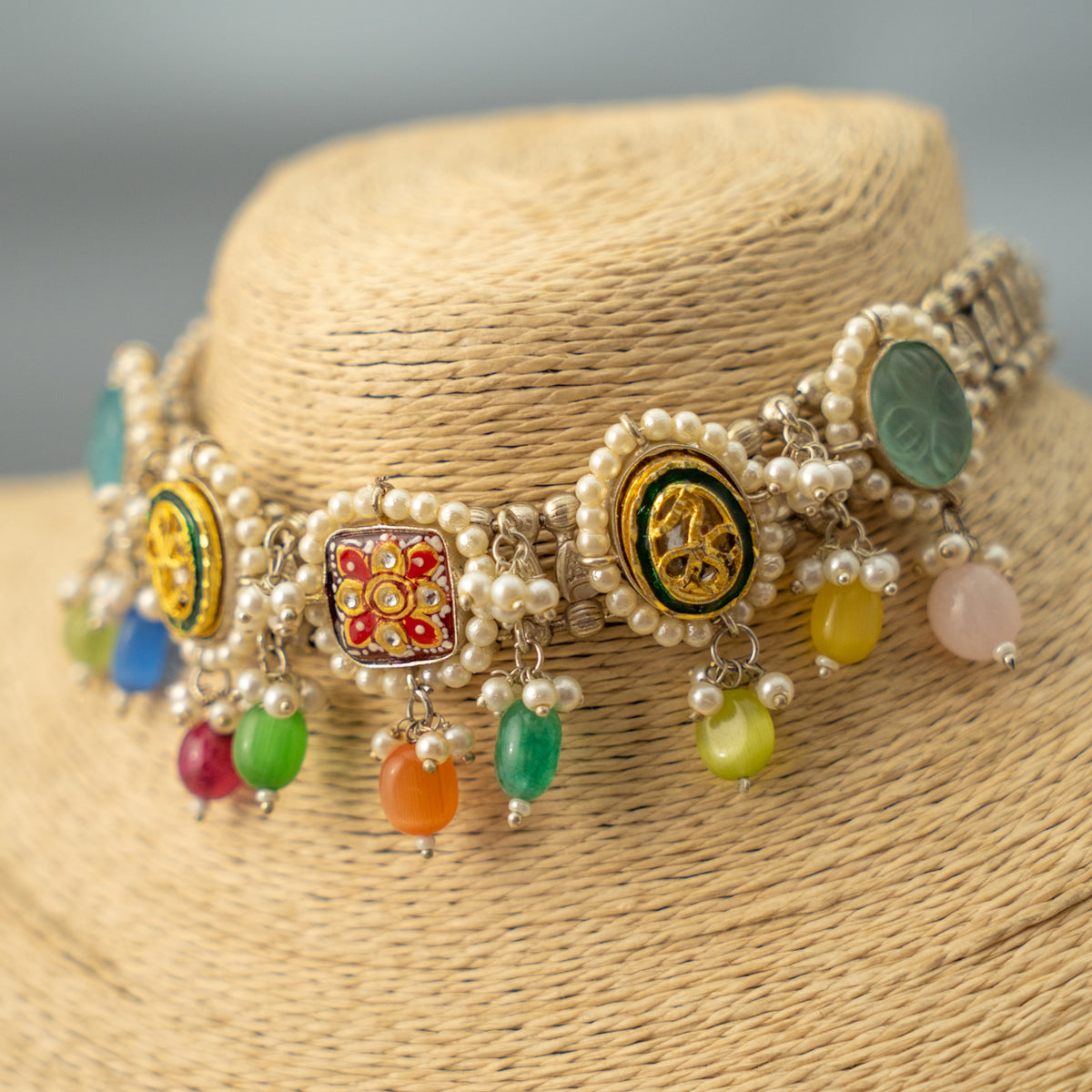 FANG BIJOUX PREMIUM AND EXCLUSIVE FAUX SILVER SEMI HANDMADE CHOKER WITH EARRINGS CH409