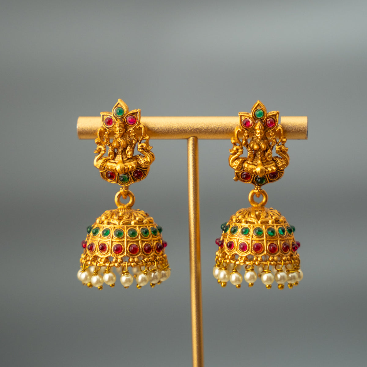 VARUNA GOLD TONED TEMPLE THREAD CHOKER CH325